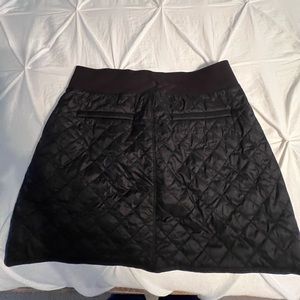 NWOT Athleta Quilted Lodge Skirts- size 14